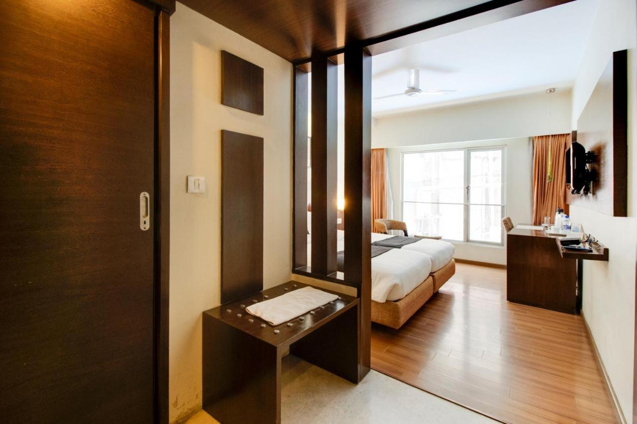 La Sara Hometel Bangalore Exteriör bild