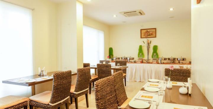 La Sara Hometel Bangalore Exteriör bild